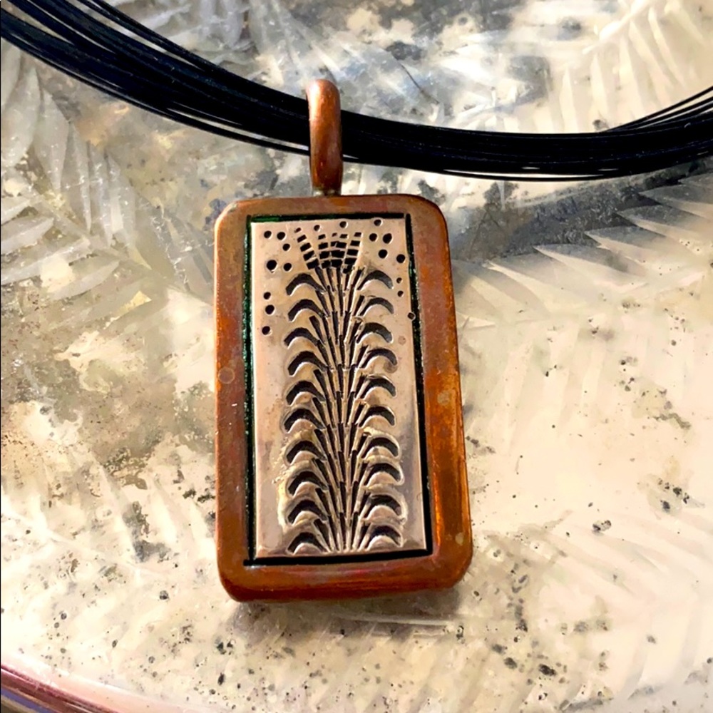 Copper colored choker - Picture 2 of 3